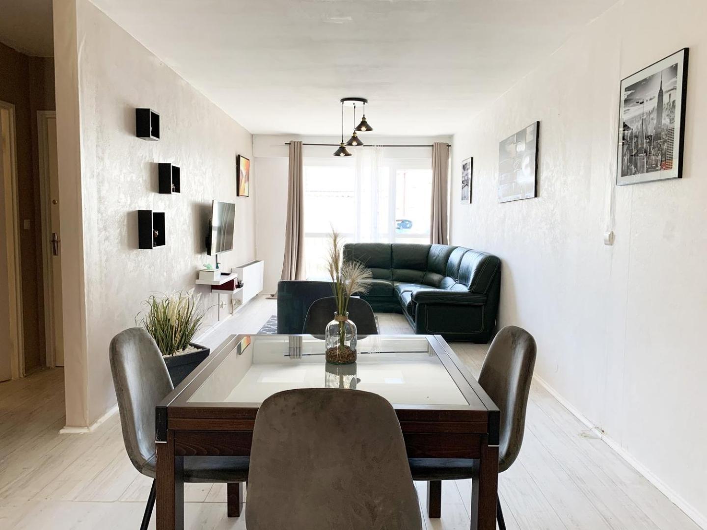 Le Mainvillois - Parking Included Apartment Mainvilliers  Екстериор снимка