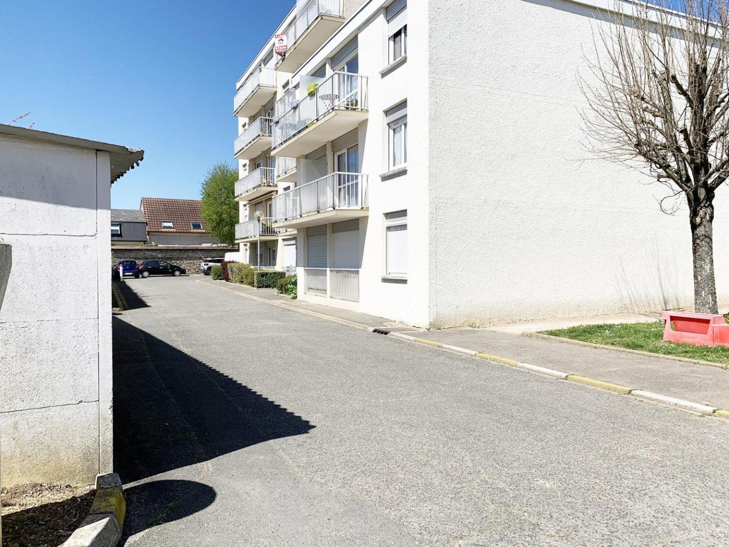 Le Mainvillois - Parking Included Apartment Mainvilliers  Екстериор снимка